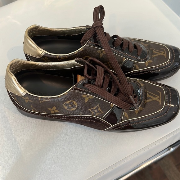 Louis Vuitton ladies size 38 1/2 - Picture 1 of 7
